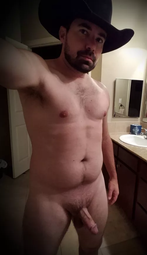 [M] Nothing like the confidence a good hat can give you!