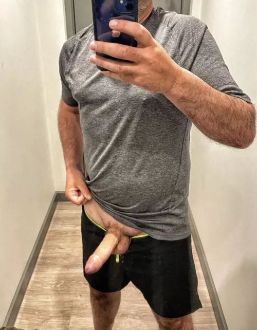 (m)(38) why do I get horny pre workout ? Think it’s the thought of going commando under these shorts