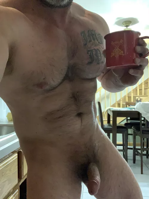 M[47] Any moms want to have a coffee with me