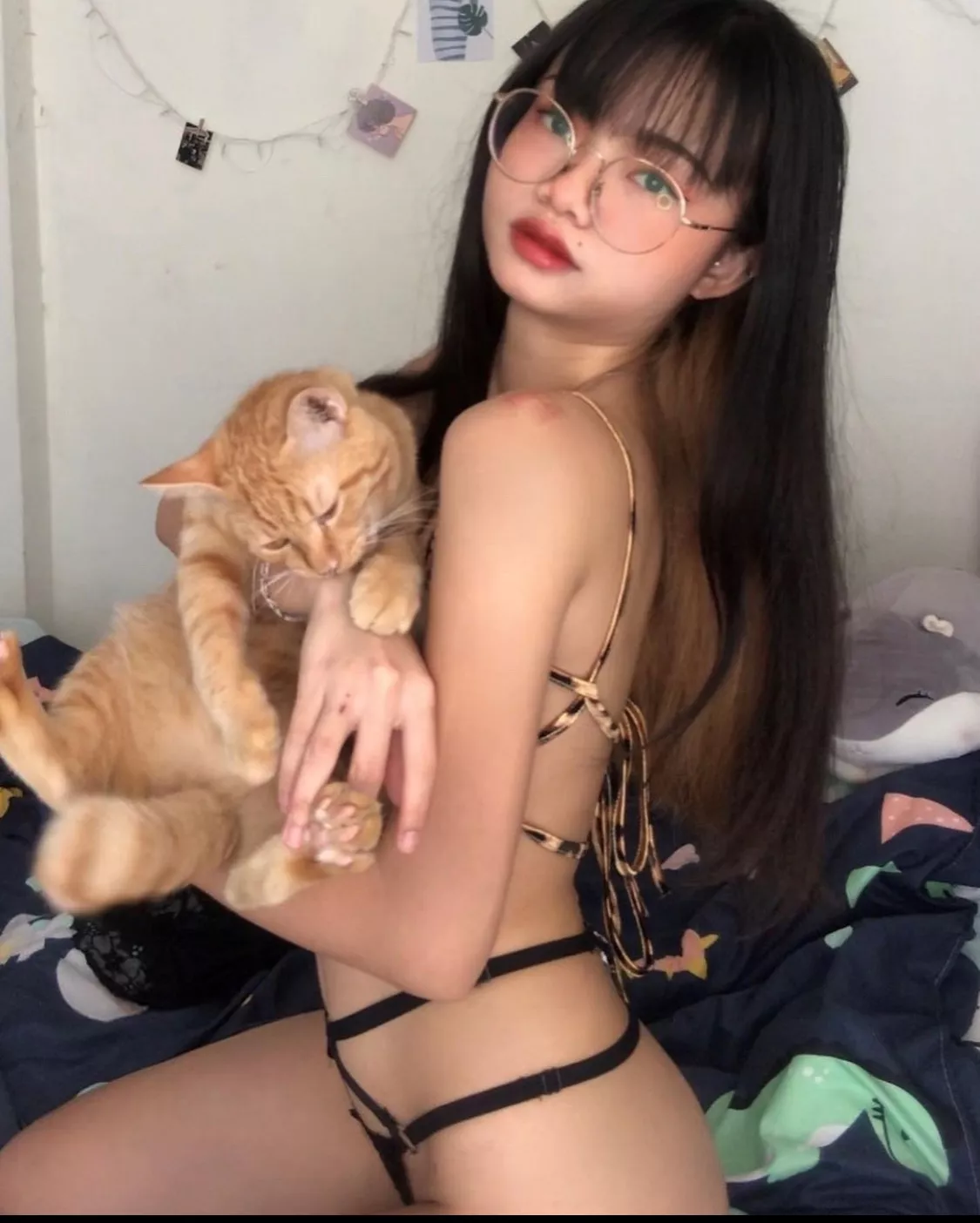 Make me your sex toy and get this cutie for free