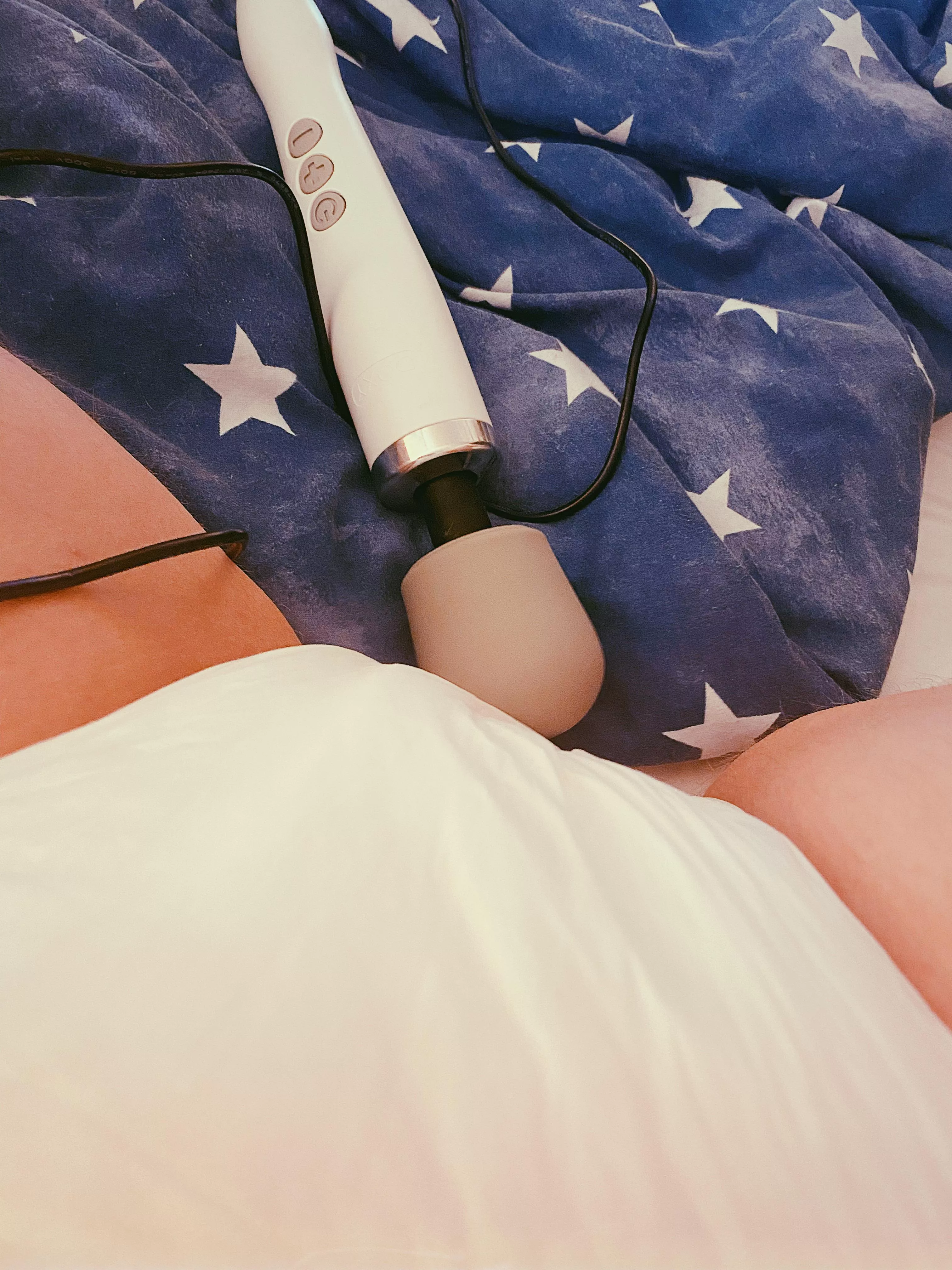 Making a mess in my diaper 🤍