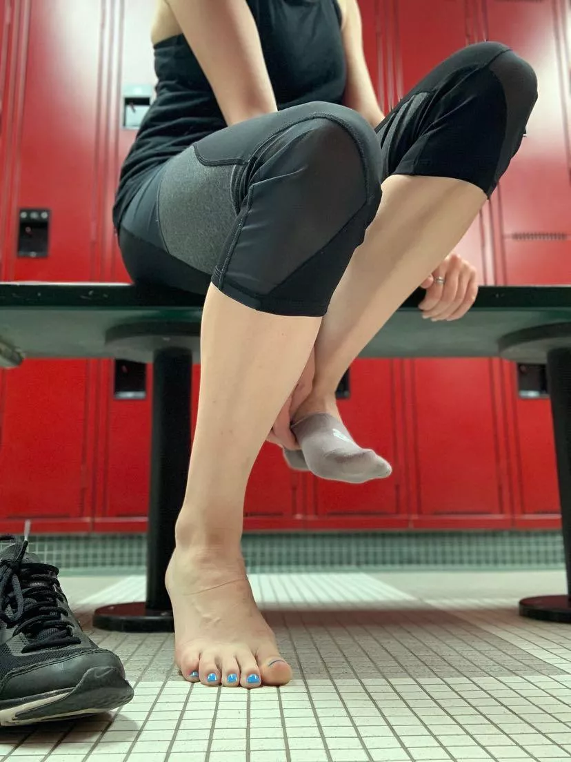 Massage my feet and I’ll let you keep my socks