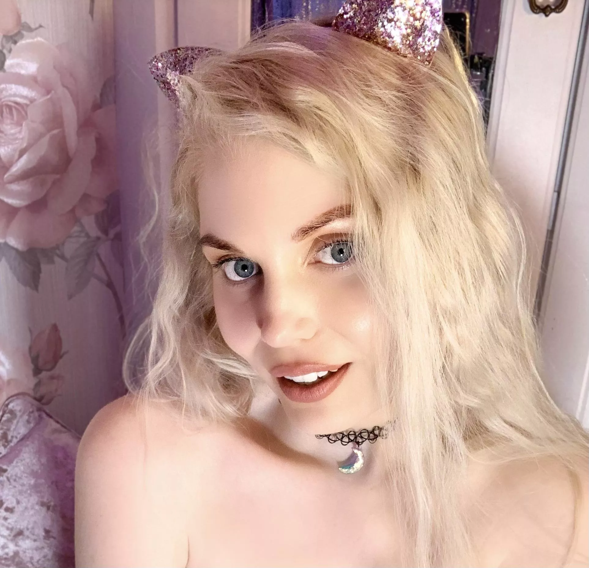 May I get head pats ?