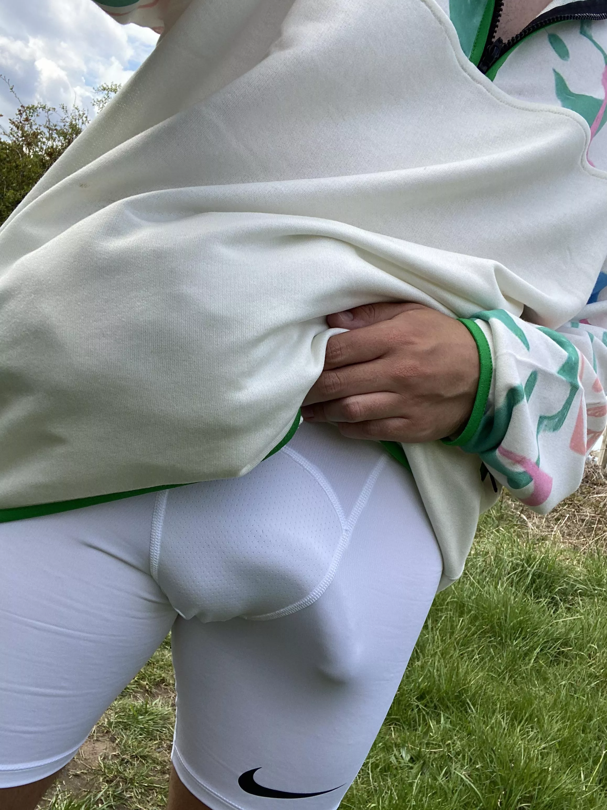 Maybe a bit inappropriate for walking in 😅 what do u guys think?