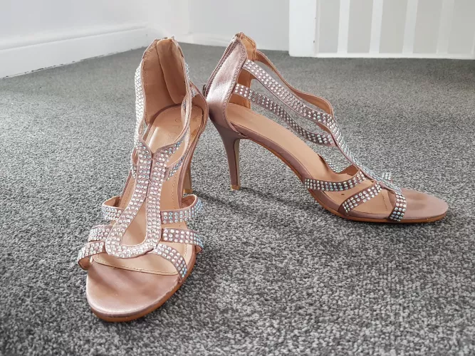 Maybe I should....💞💋?