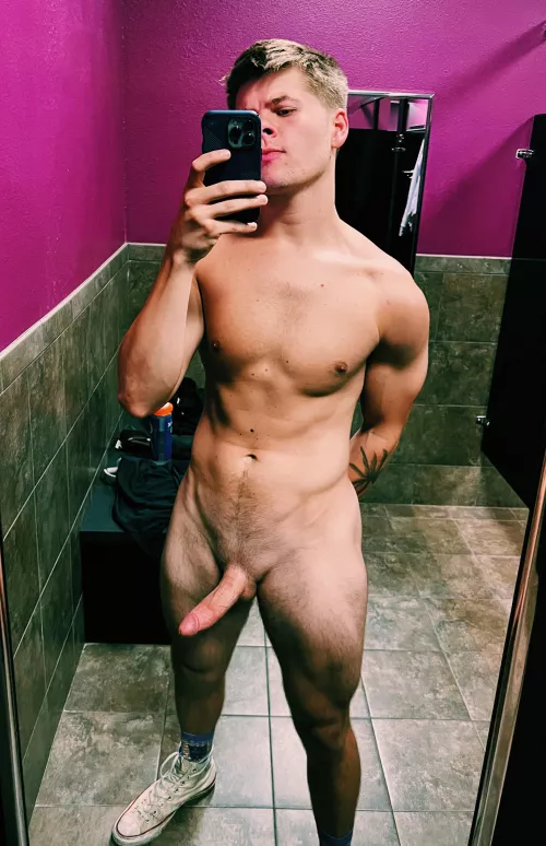 (M)eet in the locker room for a different type of cardio ;)