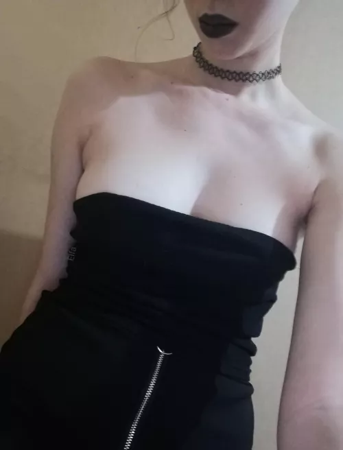 πMeow, squeeze me hereπ