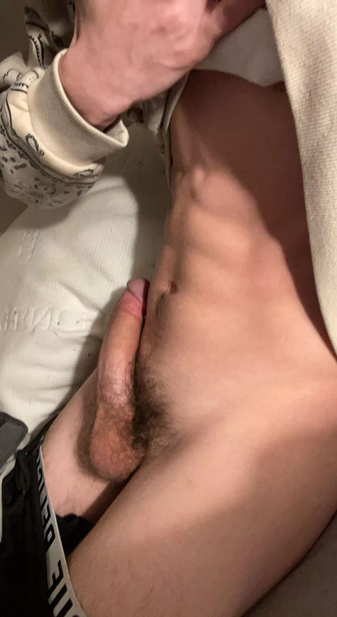 Message me if you’d wanna help me use this giant cock. (18)