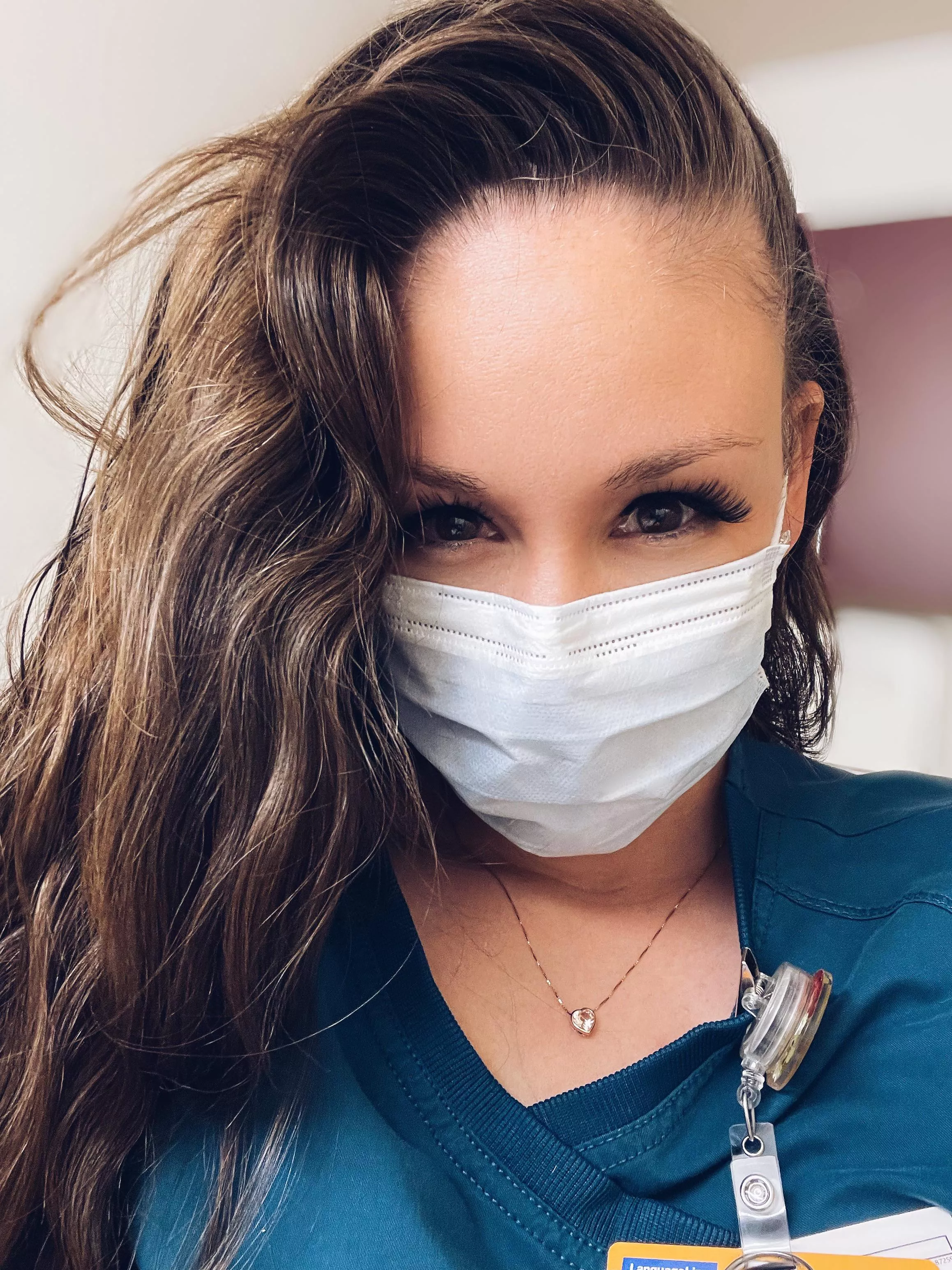 Milf working one job by day and another by night 😈💋