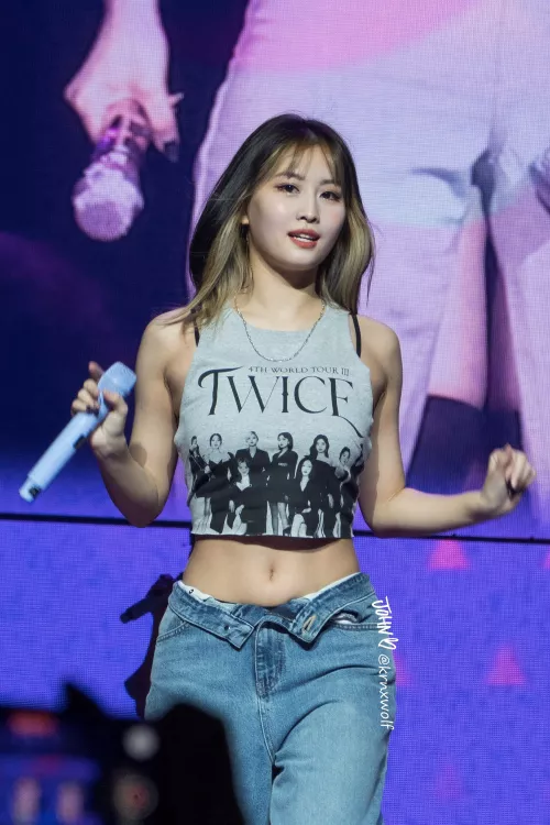 Momo - TWICE
