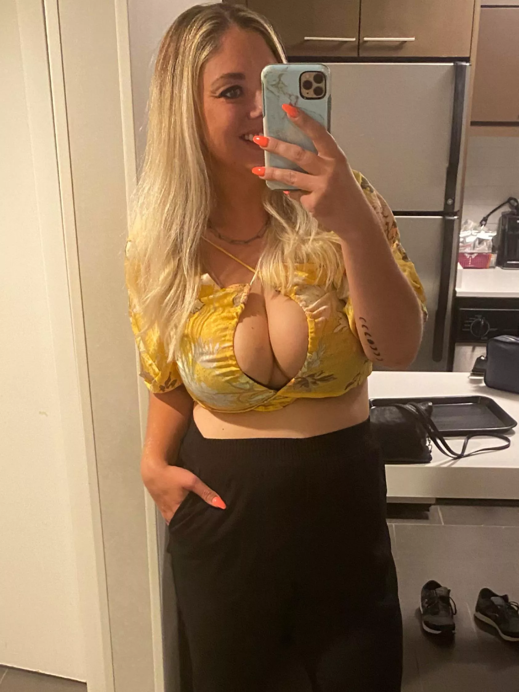 Moms night out with the girls