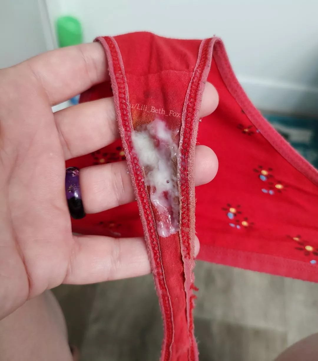 Monday ovulation cream on this old stained gusset ❤️ [OC]