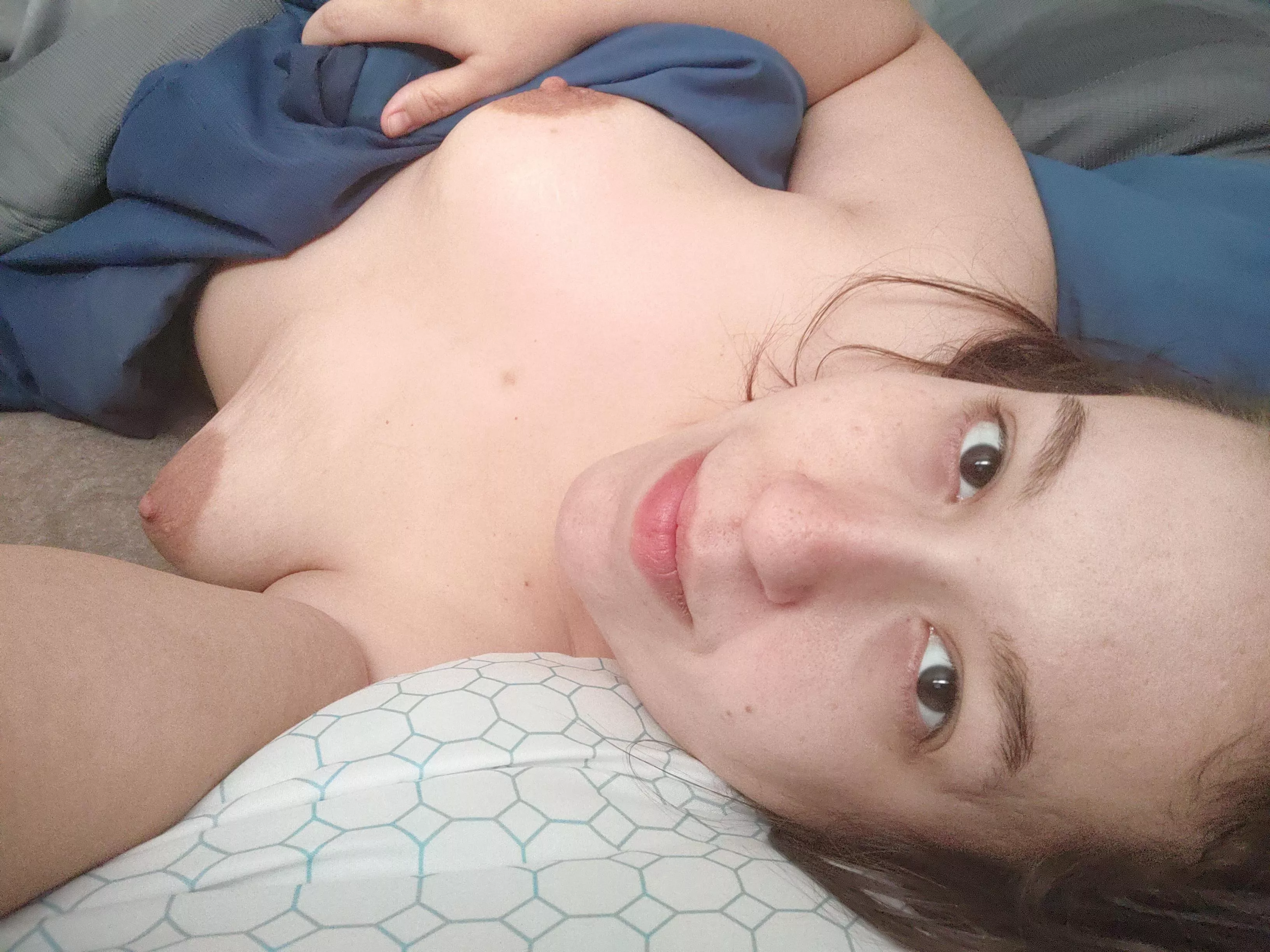 Morning you delicious souls😉🥵 wanna play?