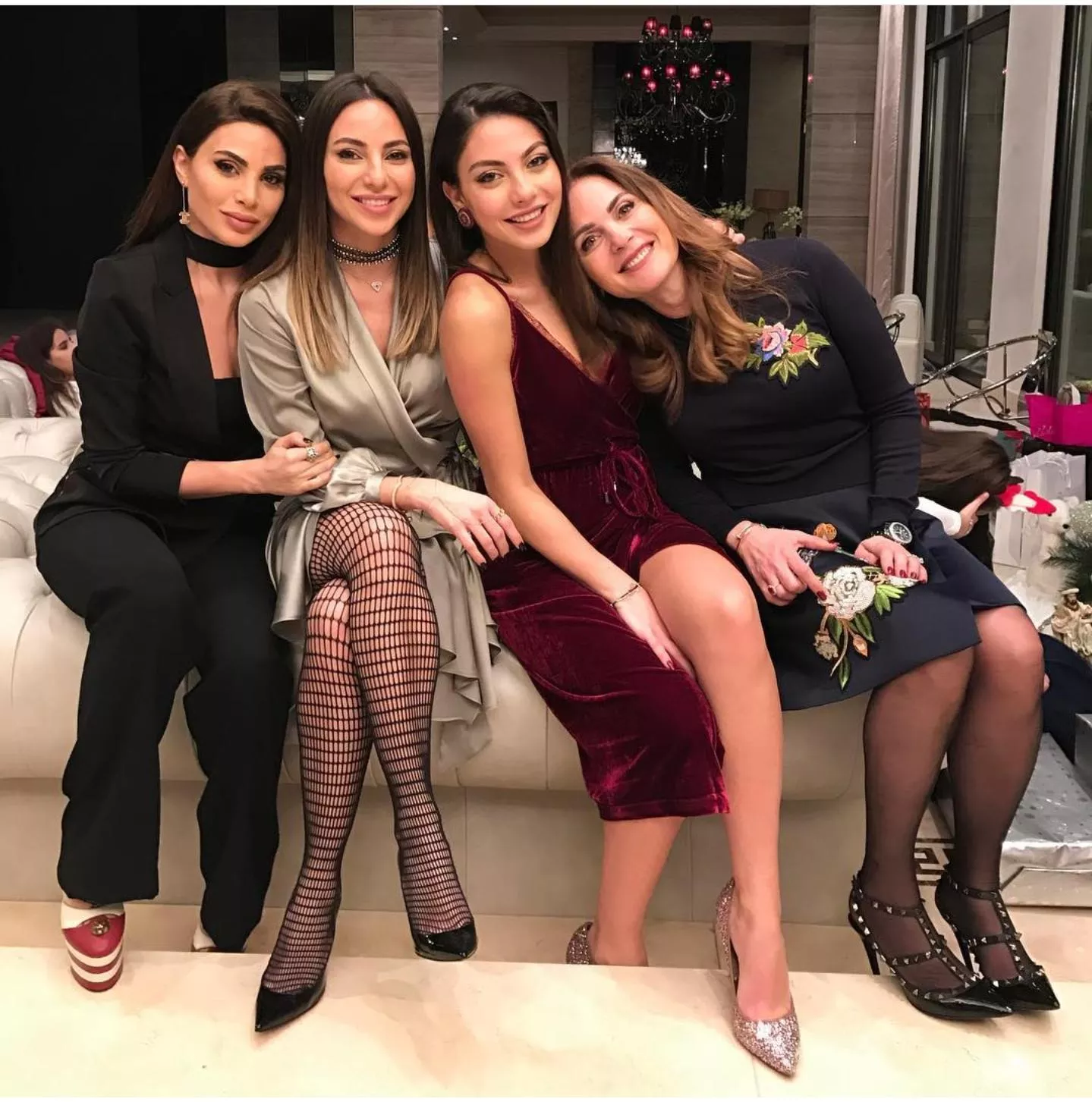 Mum and daughters [4]