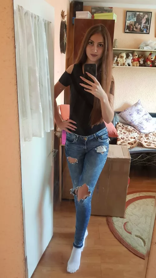 My 24 yo ex-gf i have nudes but i dont have videos kik alonneknight23