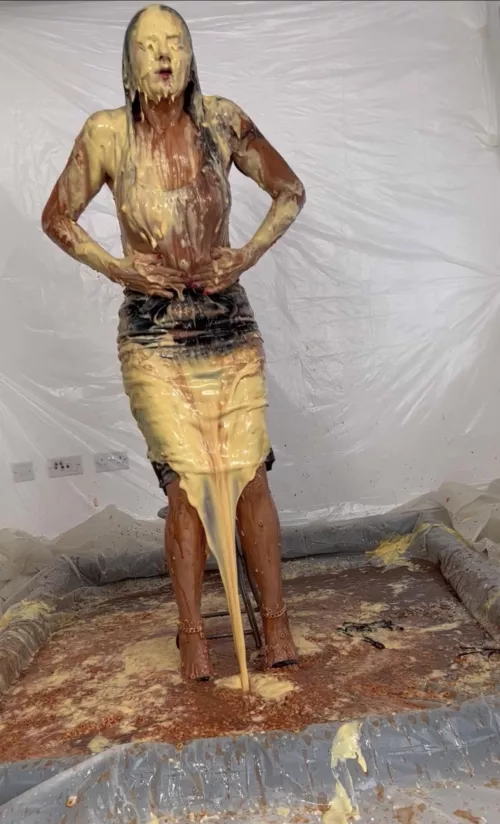 My beautiful leather pencil skirt and high heels got absolutely trashed making this video but it was so much fun!!!! Xx