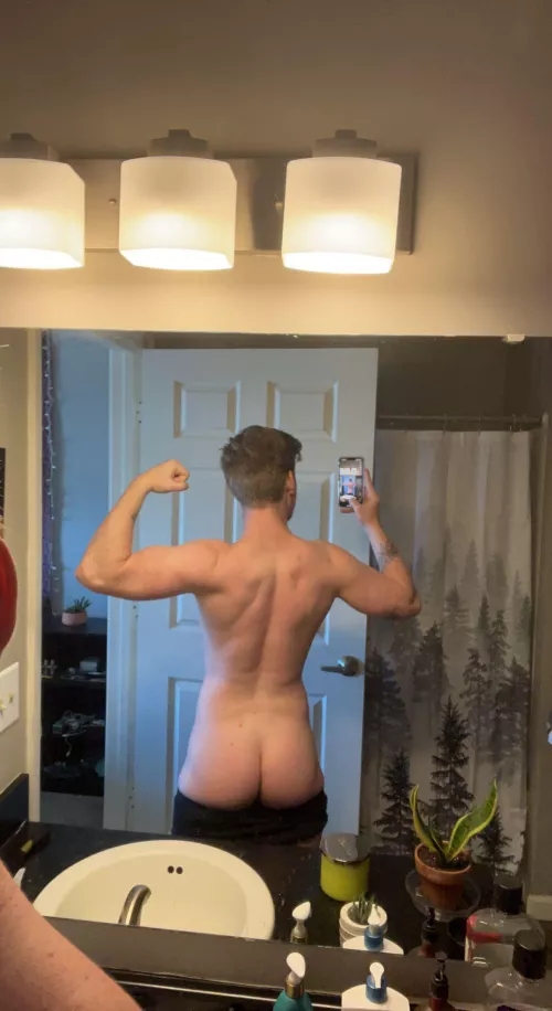 My bf has been posting and it makes me jealous. I want in on the fun too