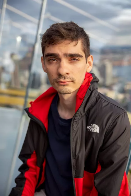 my boyfriend took this picture of me and I'm shook 🥲