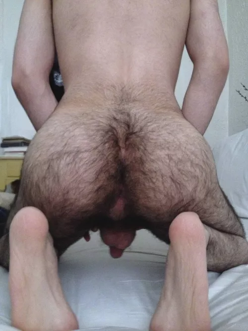 My ex w's always talknig about how she loved my hairy ass. Hope you all like it!