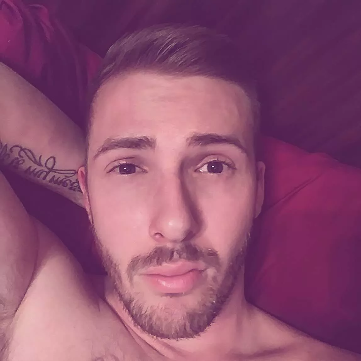 My favorite place: my bed 😂