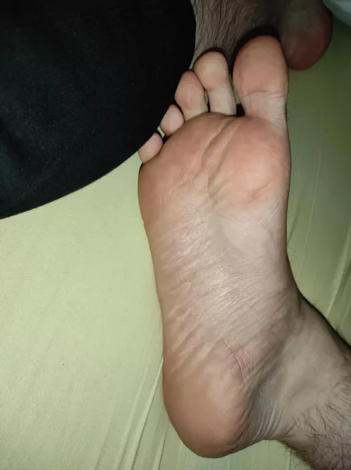 My feet are tired, are you going to give them a rub?