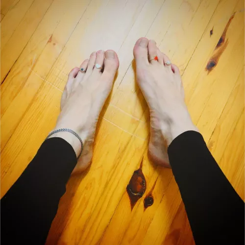 My feminine feet need a tough male maybe Bbc๐คญ๐