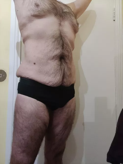 My first time having a pic of my body that I like enough to share, hope you enjoy!