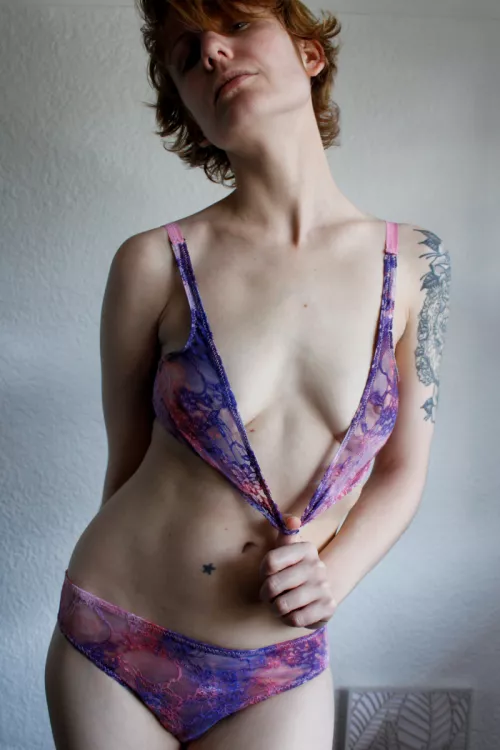 My hair's striving for an emo boy look so here's an emo boy look =p