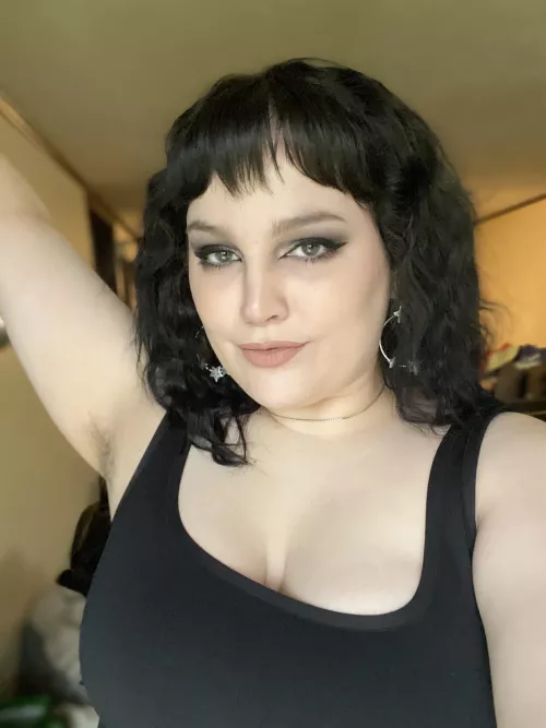 My husband has been posting here on my behalf for a while, but I thought I’d stop by and say hi to y’all myself for the first time in a long time ☺️❤️ I’ve missed you!