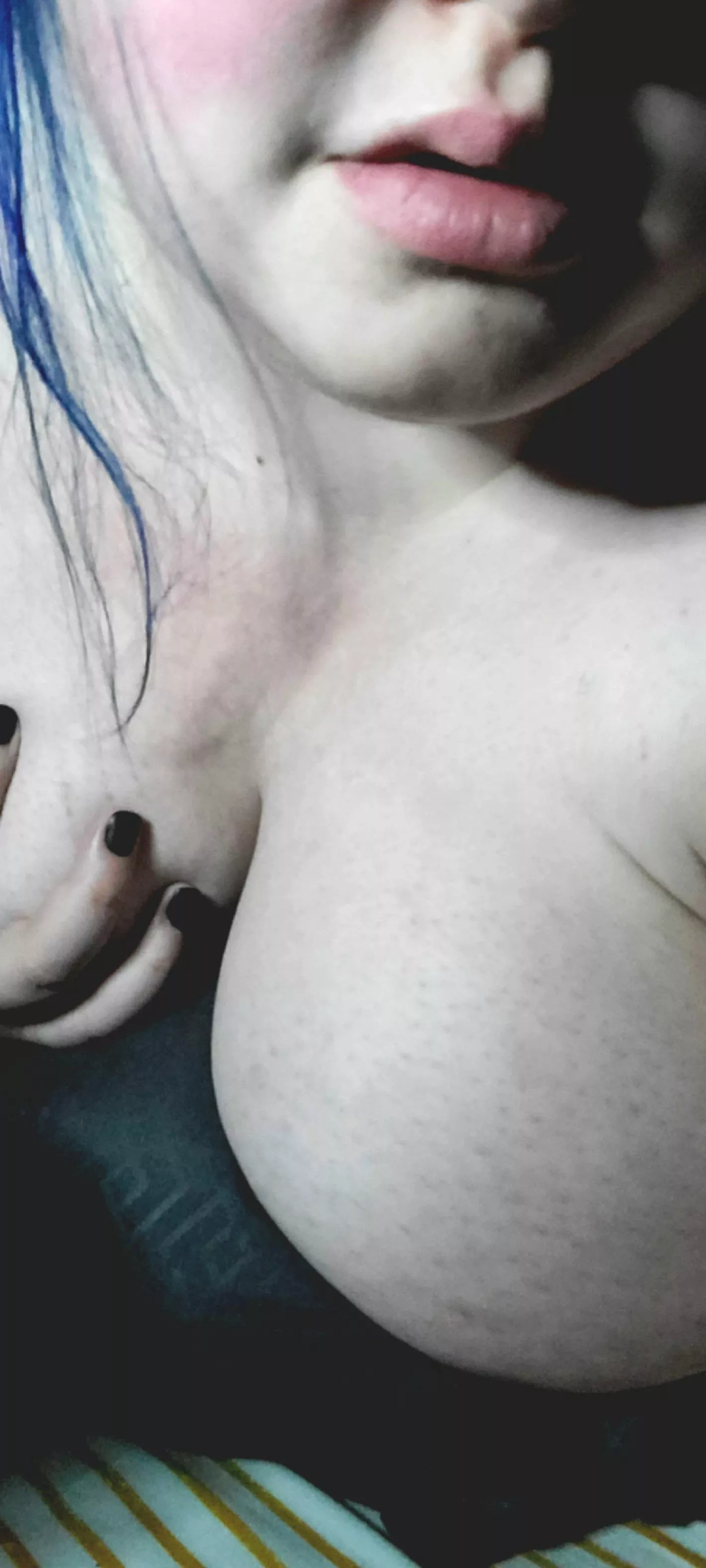 my lips look good but they'd be better around you.