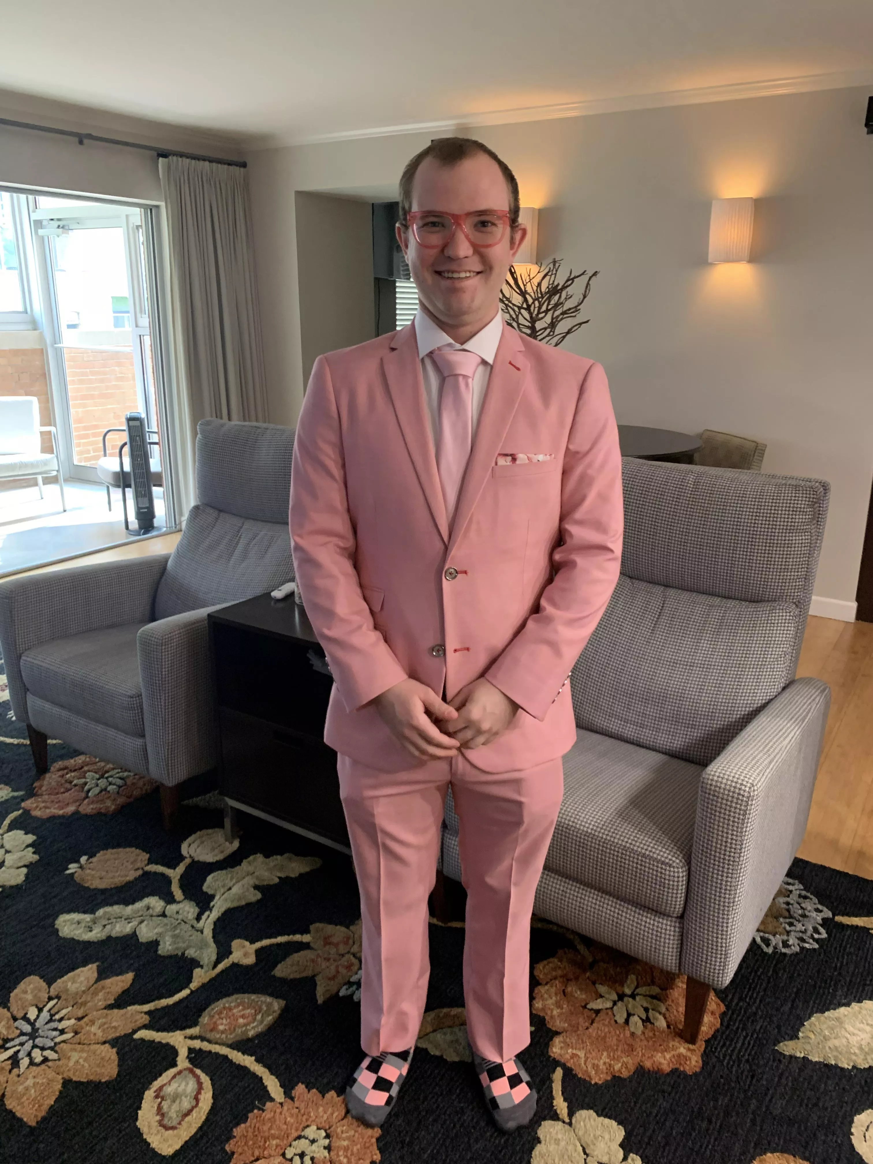My mom was a model in a runway fashion show this weekend to raise money for Breast Cancer patients. Naturally I had to go all out with the suit. What do you think? ☺️