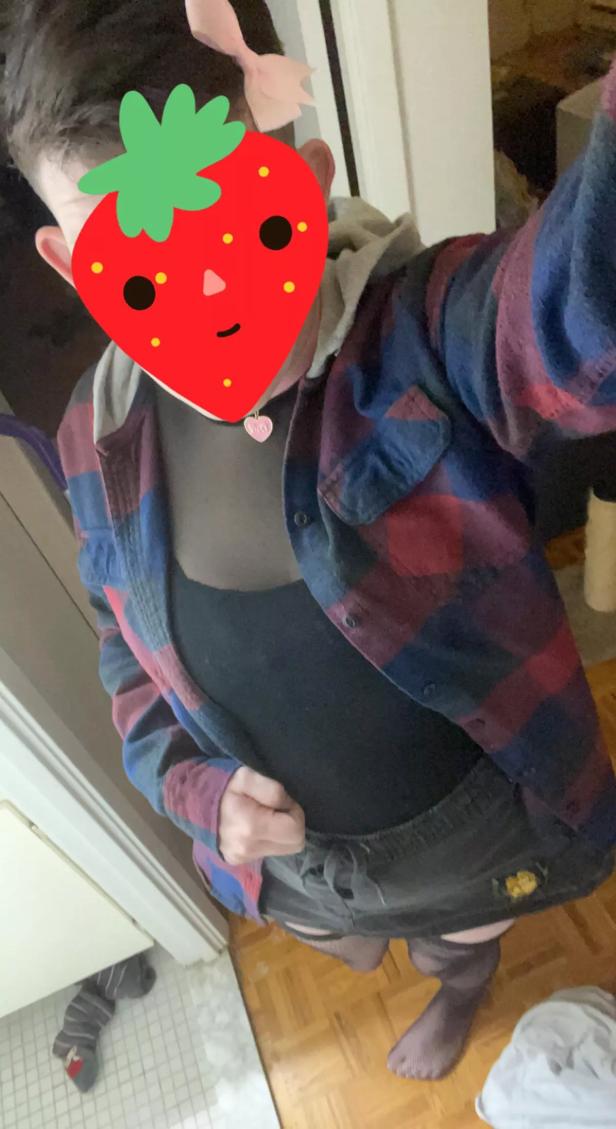 my new skirt hides my diapey so well Daddy!! just don’t make me bend over too far… (ftm trans into misgendering, any pronouns welcome)
