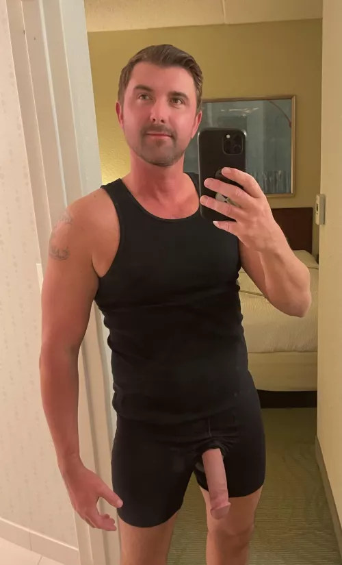 My night turned out pretty lame. I guess I’ll entertain myself in my hotel for a while 🤷‍♂️