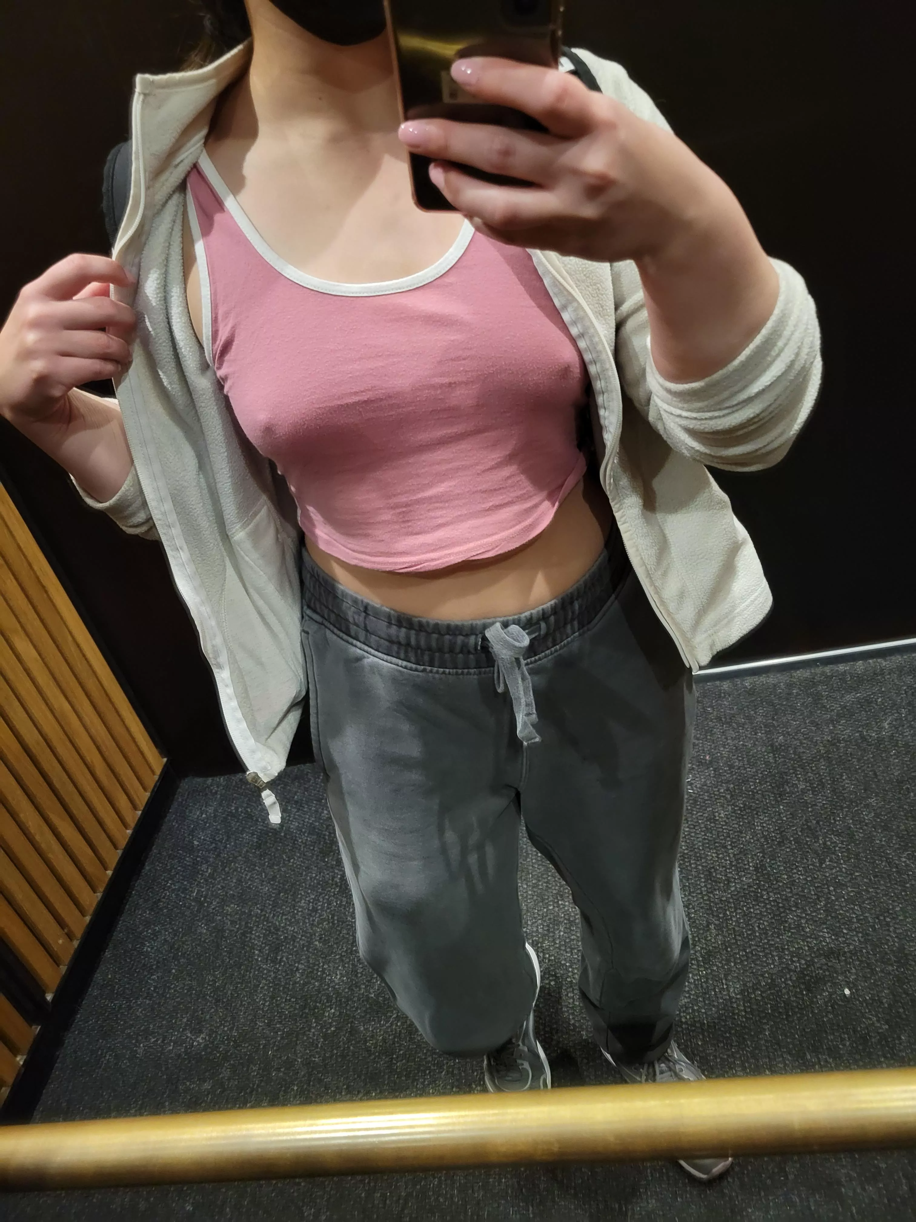 my nippies are always so hard 😩