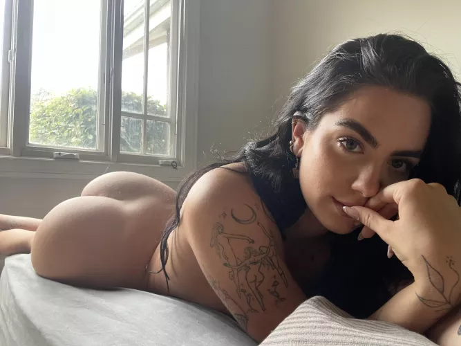 My OnlyFans will be free to subscribe to for the next 24 Hours only!! make sure you get it while you can ;) Link in bio