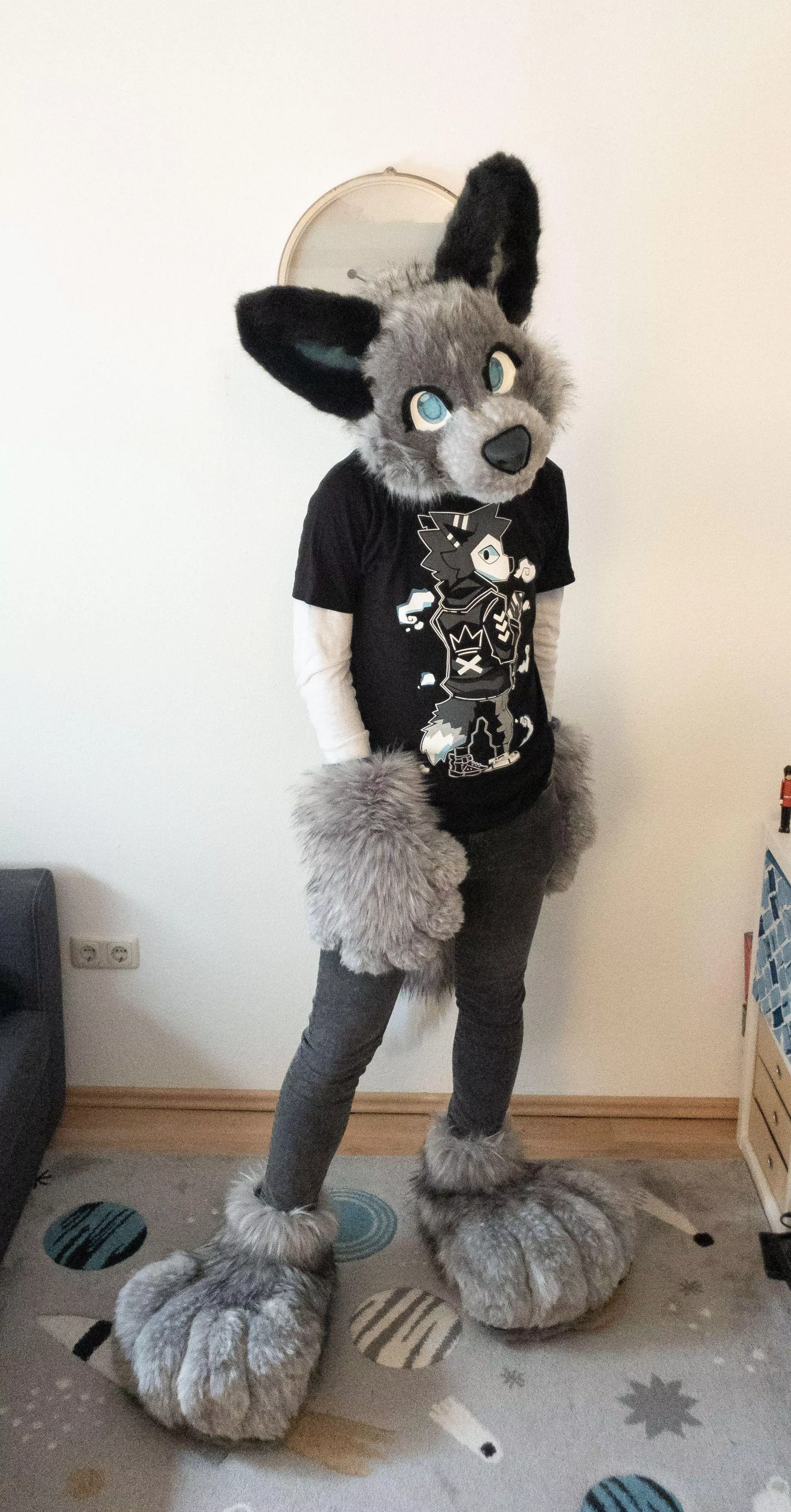 my order from nomad complex came in! here's me rocking one of my new favourite t shirts