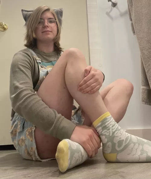 My outfit 😺 (got all ready and they canceled on me 😒)