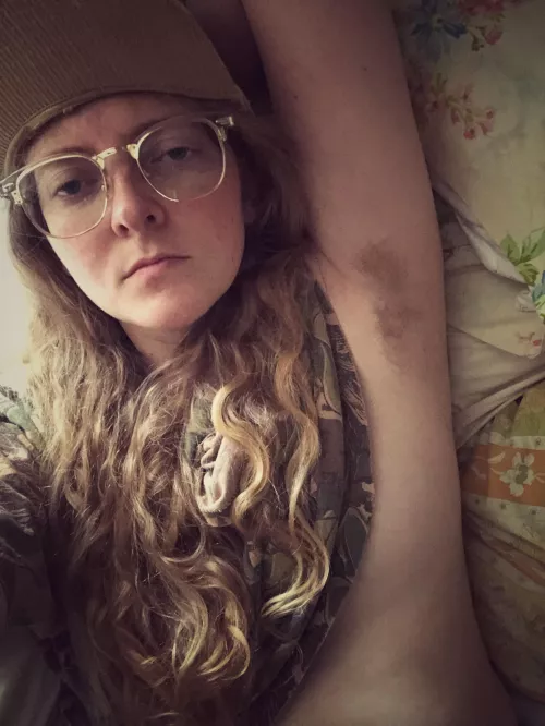 My pits are so blonde I need the shadows to help them pop 😳