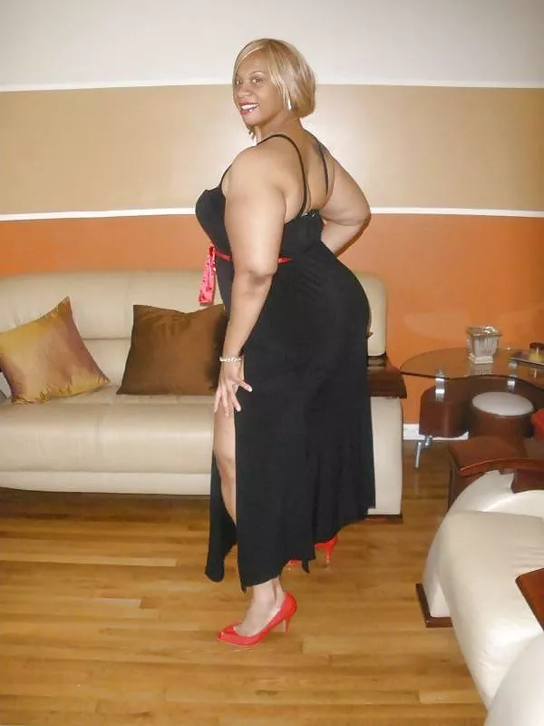 My real aunt .. it’s tasteful she won’t be mad .. love u auntie