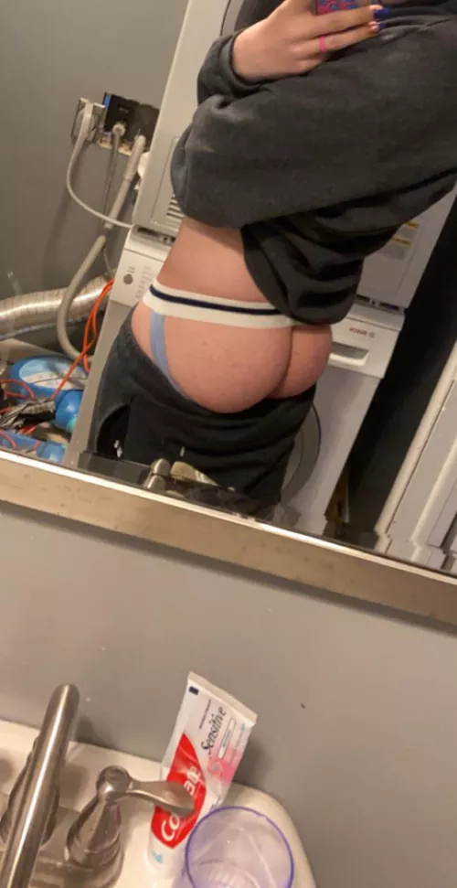 My record for a guy to cum is two minutes