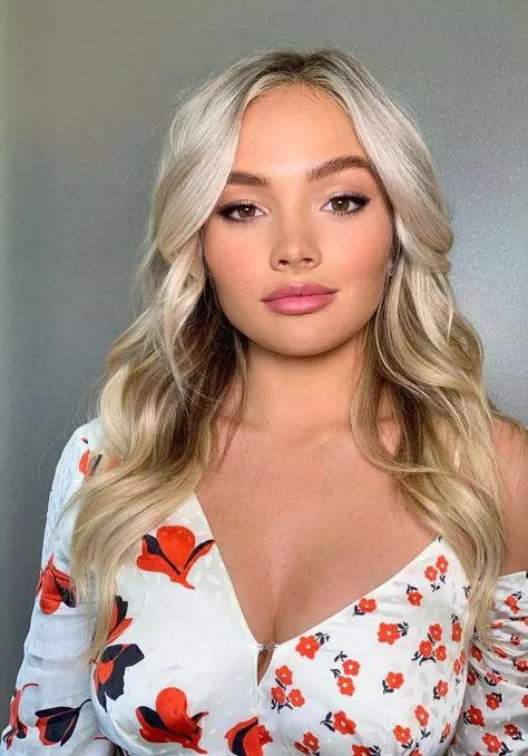 Natalie Alyn Lind