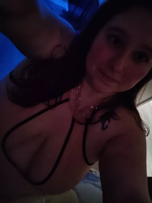 Naughty nighty...ready to play before bed 😉.