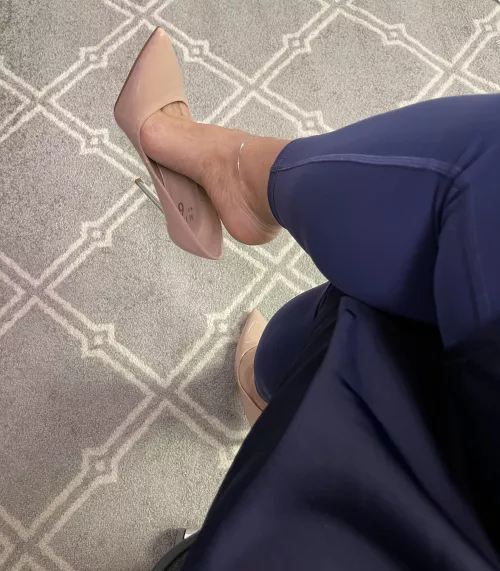 Navy^2 + Nude = Happy Friday 😀