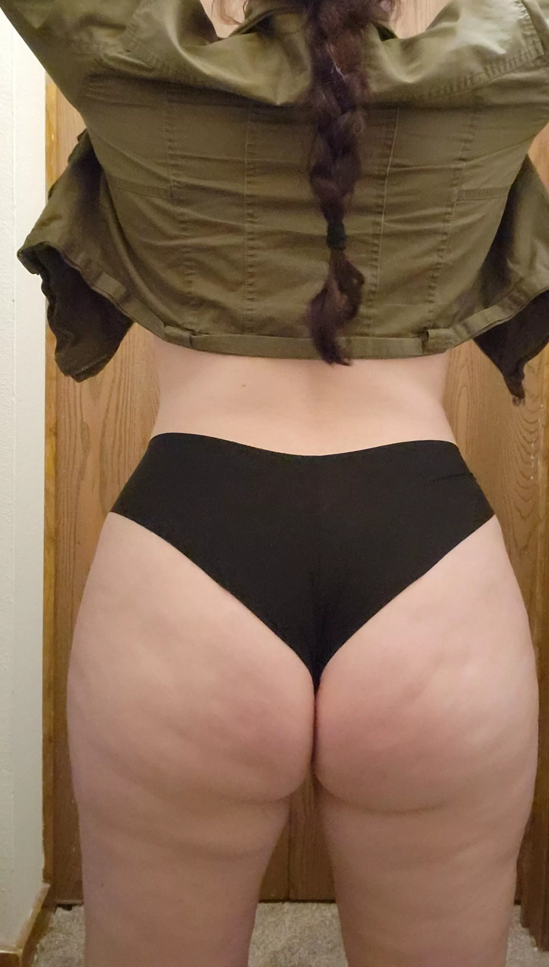 need a face to sit on😜