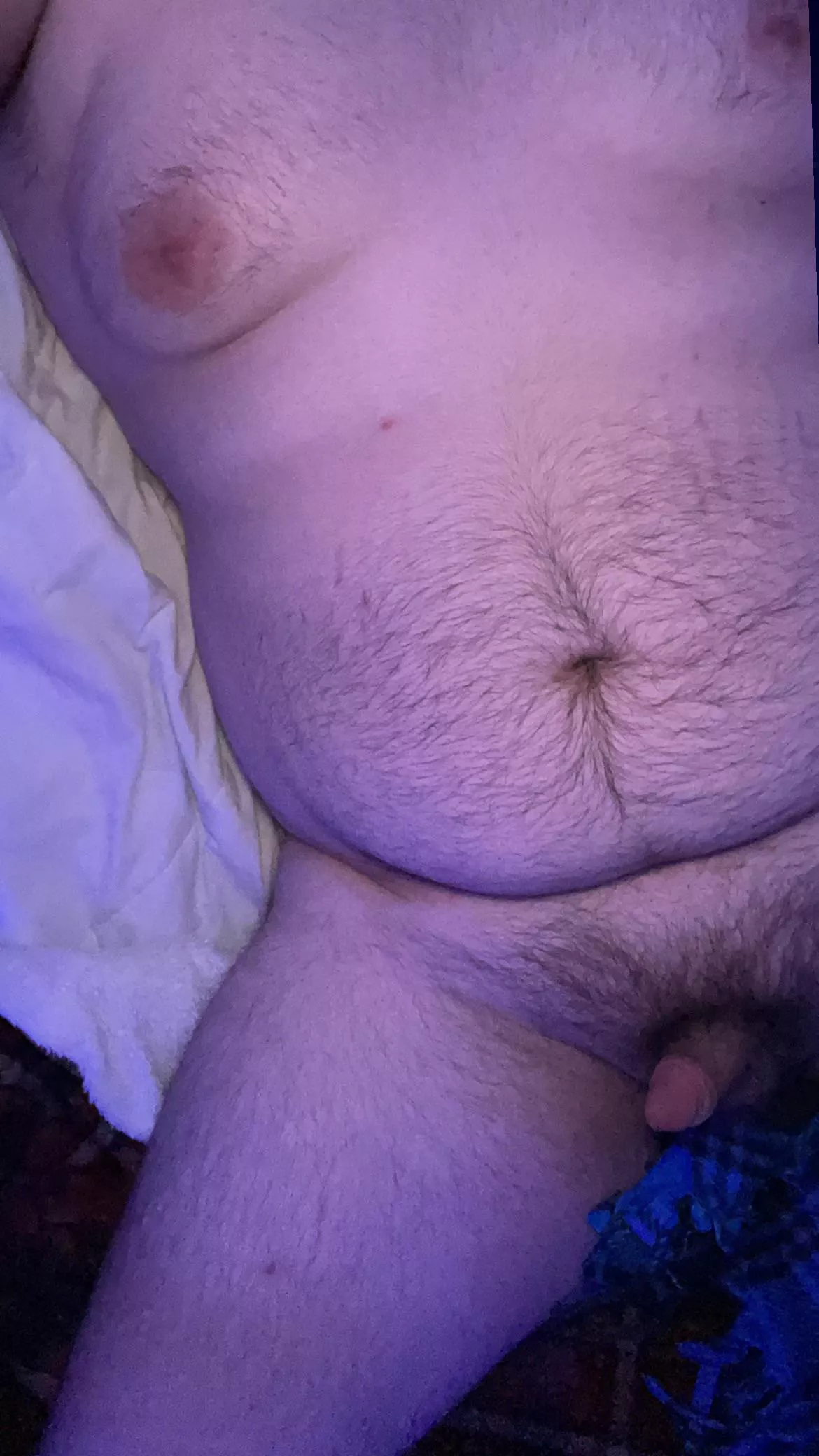 need a guy to dirty talk with me i prefer more dom guys but doesn’t really matter! pm if interested