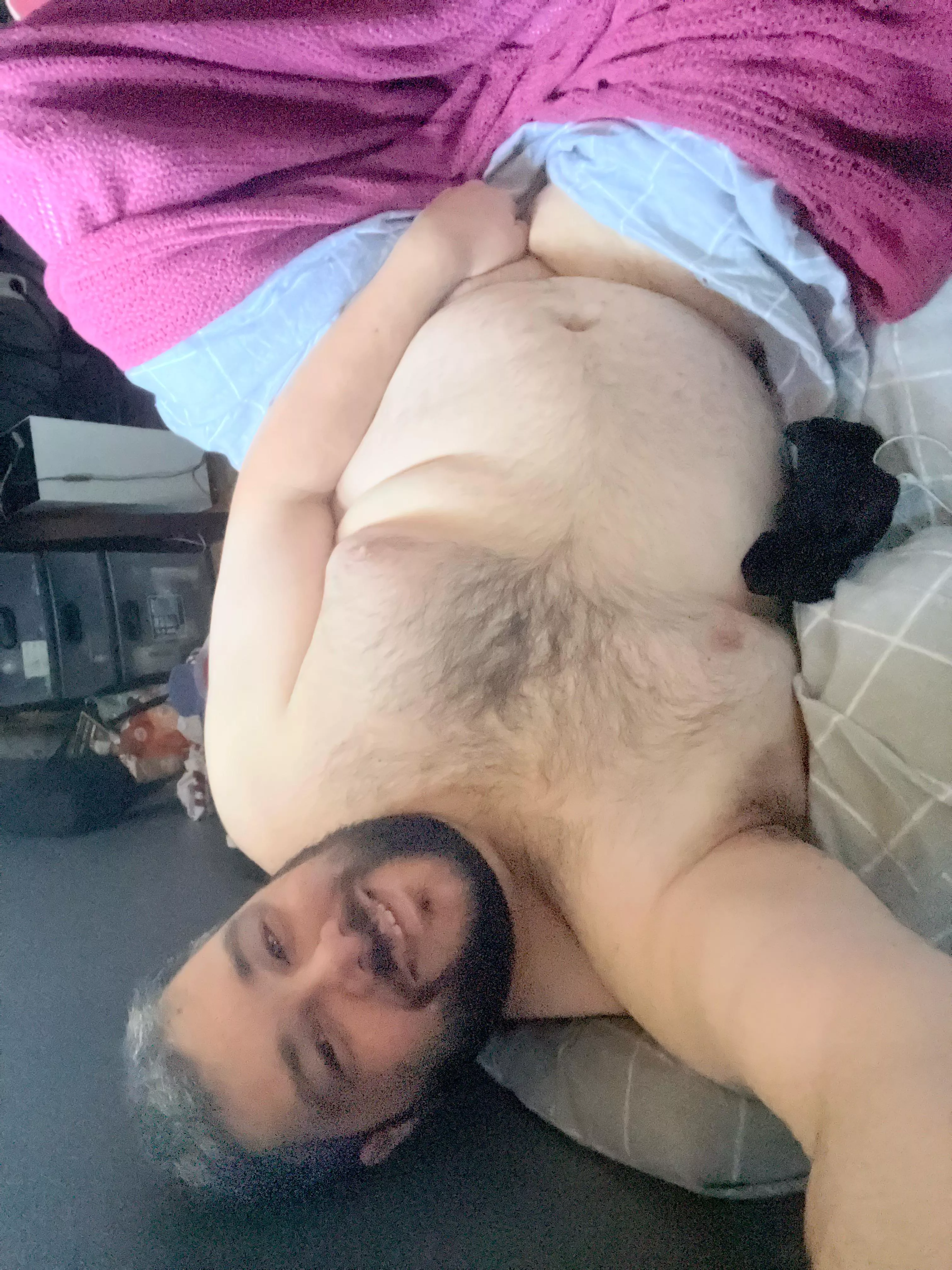 Need some morning lovin 😊