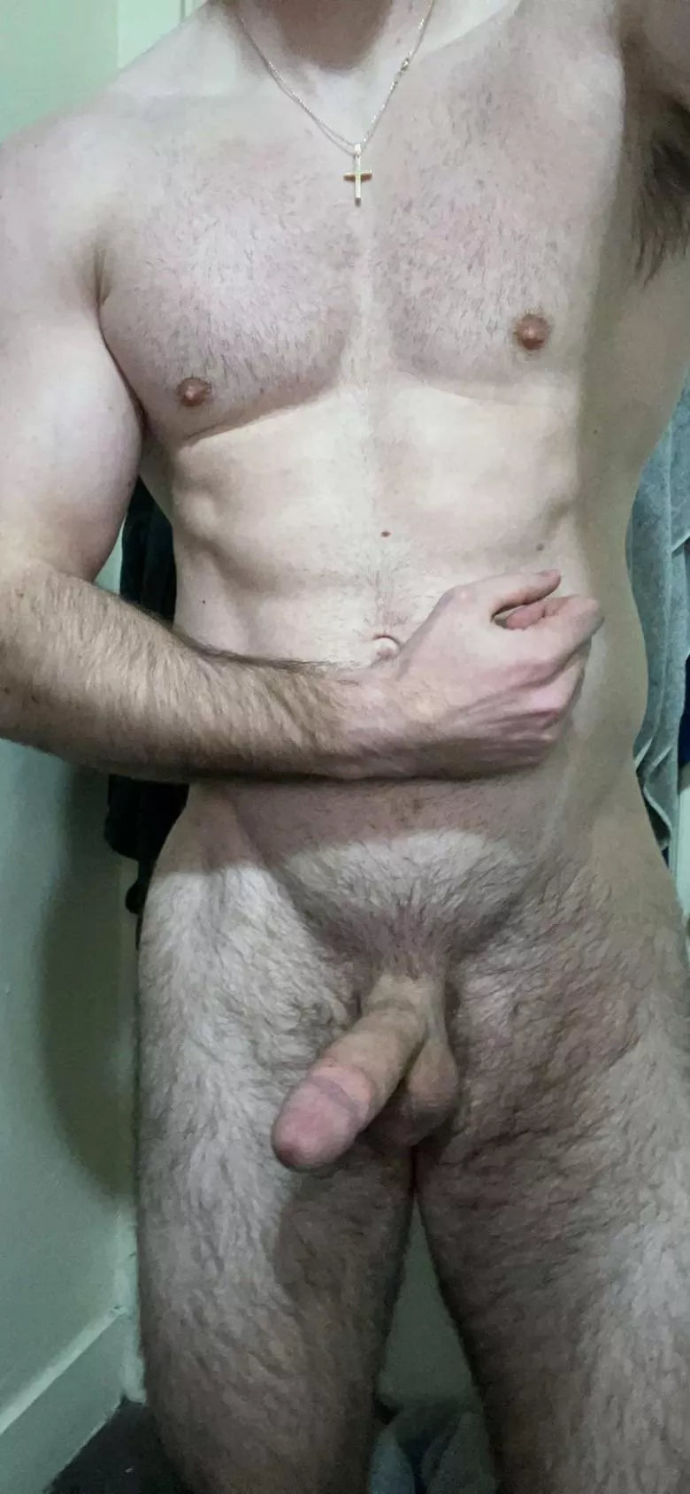 Needing a muscle bro like me to jerk off with…