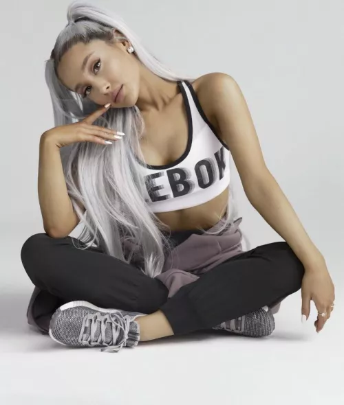Never stroked to Ariana before! Help me change that!