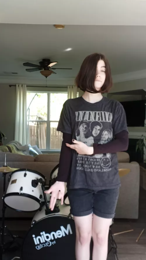 New outfit! Stole the shirt from my dad nyehehe >v<