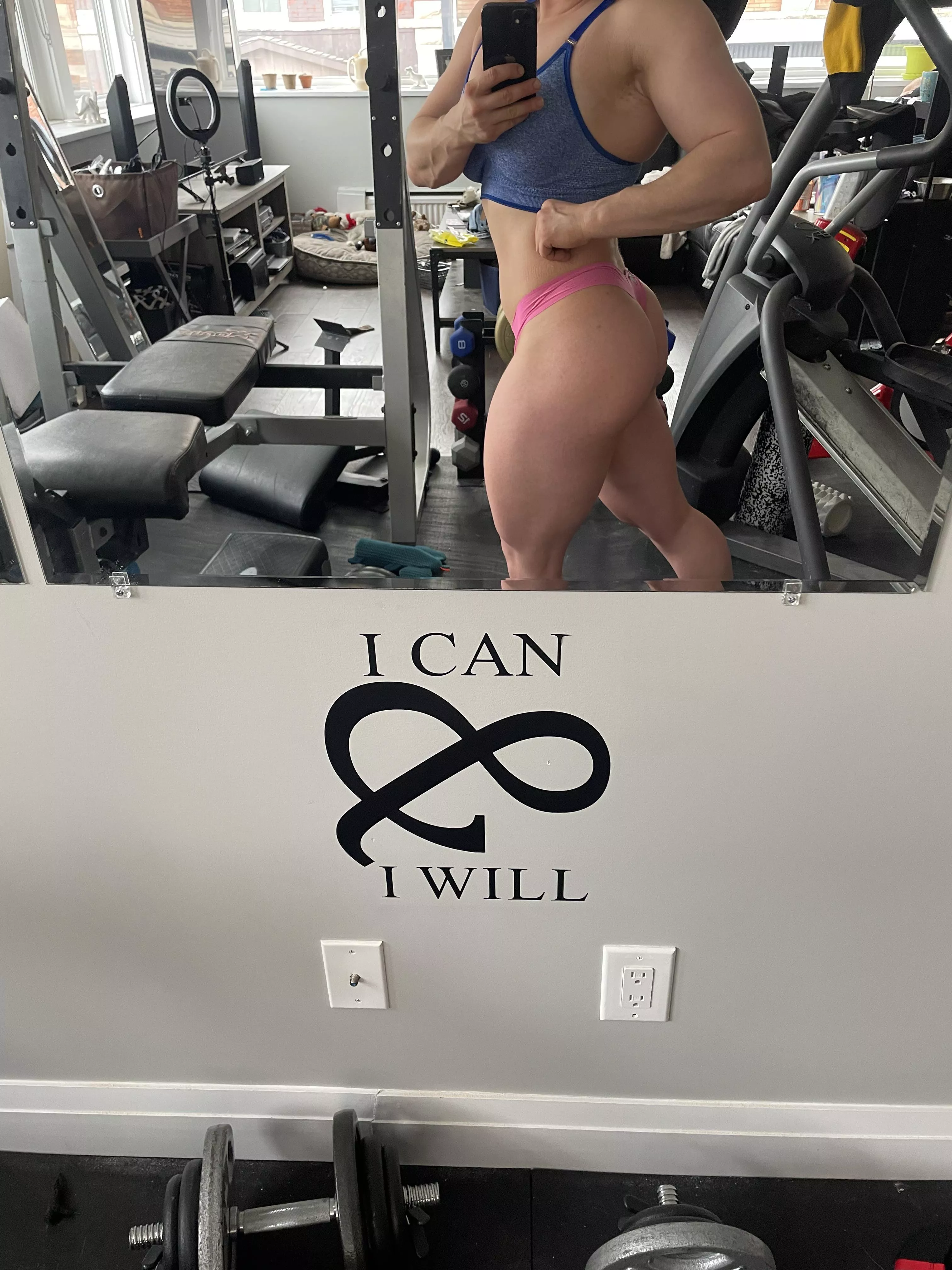 New to this page and recently started my OF loves 🙈💜/Musclequeen